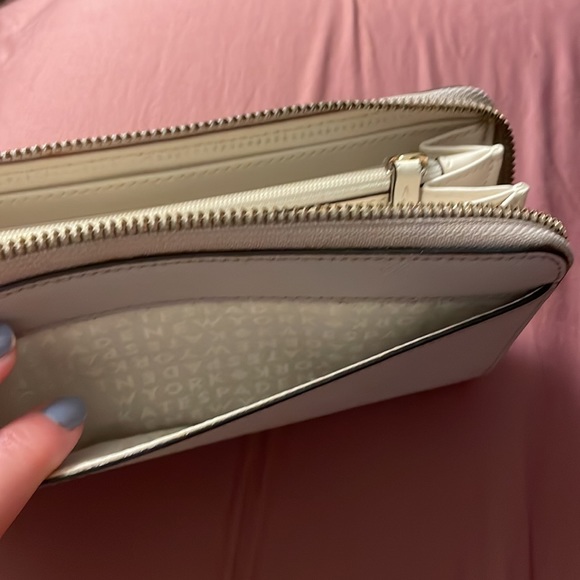 kate spade wallet - Picture 4 of 6